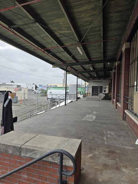 More Photos Of 5020 S Colorado Ave, Seattle Warehouse For Sale