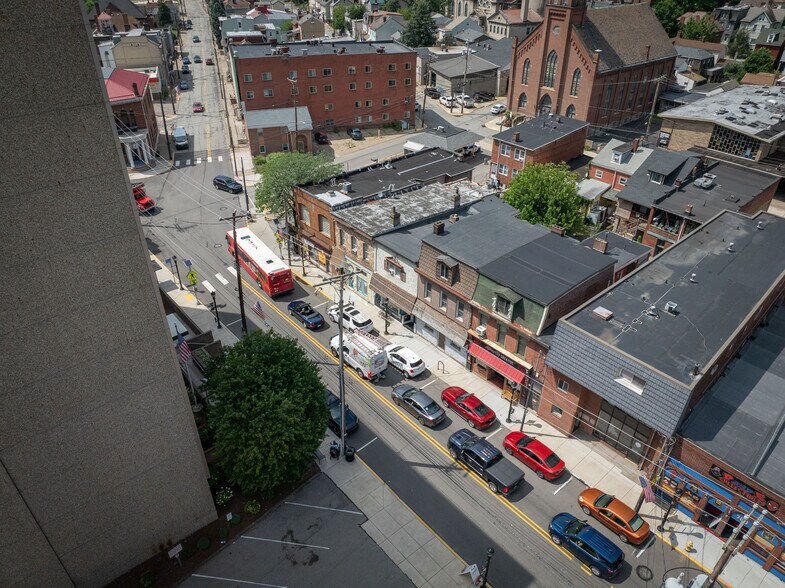 More Photos Of 608 Main St, Pittsburgh Freestanding For Lease