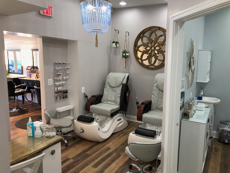 More Photos Of 3272 Main St, Manchester Storefront For Sale