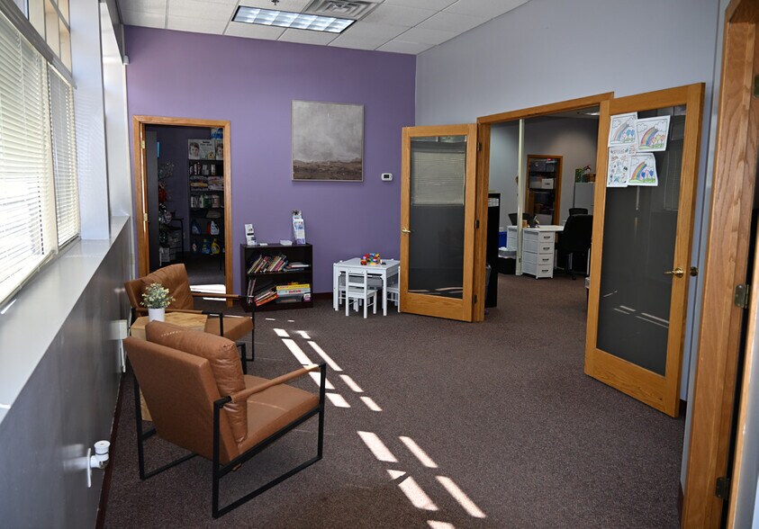 More Photos Of 501-527 Highway 25, Monticello Storefront Retail Office For Lease