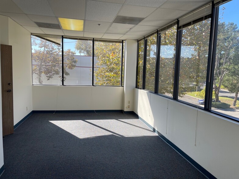 More Photos Of 1220 Avenida Acaso, Camarillo Warehouse For Lease
