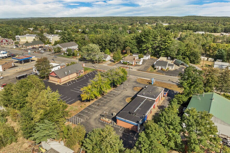 More Photos Of 386 Daniel Webster Hwy, Merrimack Auto Repair For Lease