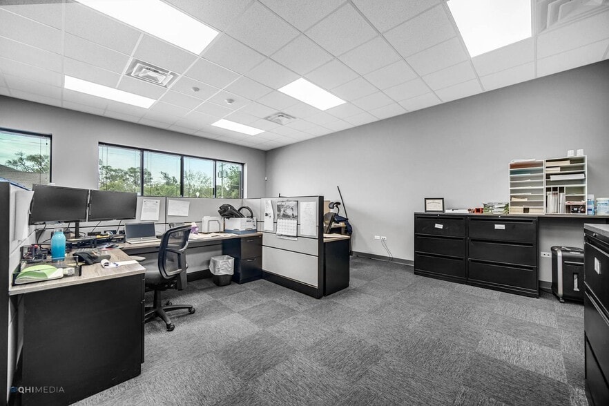 More Photos Of 1227 N Cedar Rd, New Lenox Office For Lease