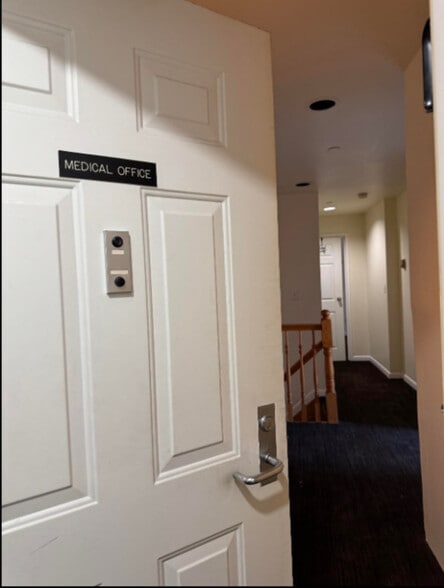 More Photos Of 11882 Metropolitan Ave, Kew Gardens Apartments For Lease