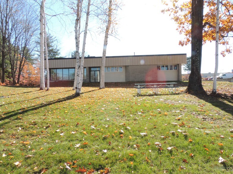 More Photos Of 14 Lexington Dr, Laconia Light Manufacturing For Lease