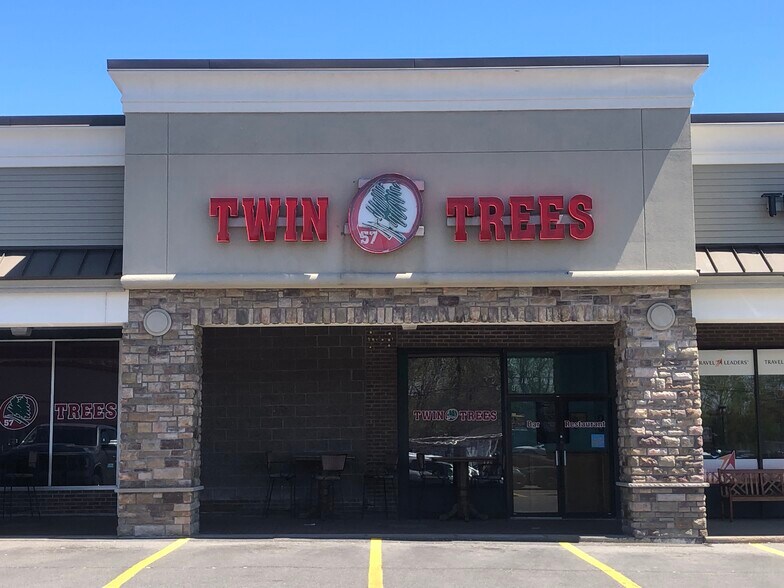 More Photos Of 7608 Oswego Rd, Liverpool Unknown For Lease