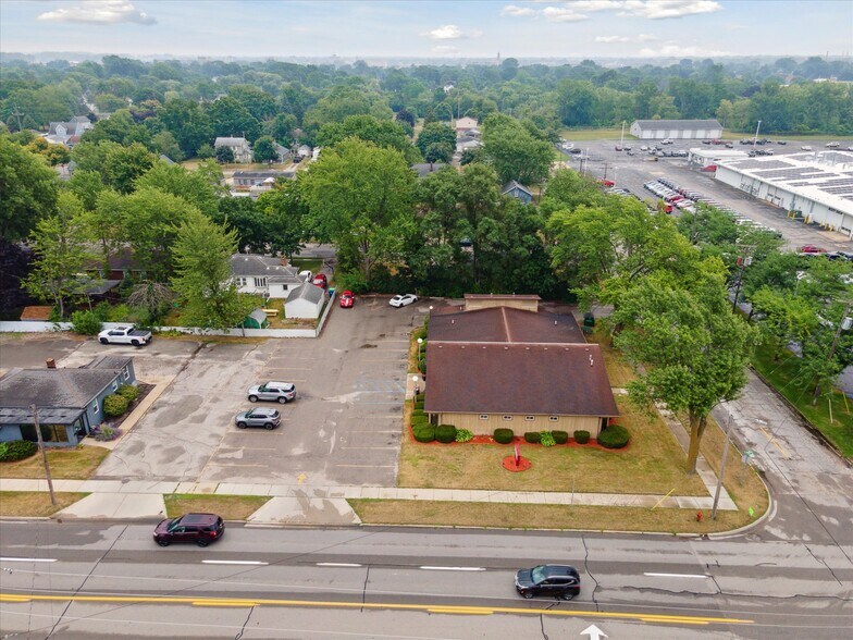 More Photos Of 615 S Euclid Ave, Bay City Medical For Sale