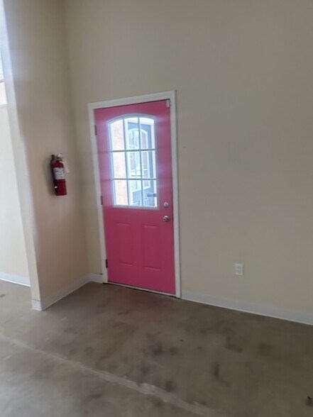 More Photos Of 8266 Silver Lake Rd, Linden Freestanding For Lease