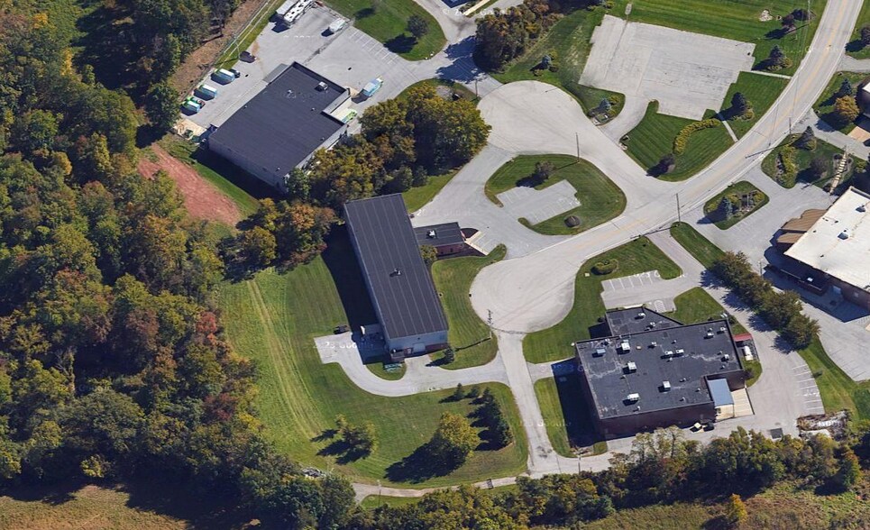 More Photos Of 3395 Farmtrail Rd, York Warehouse For Sale