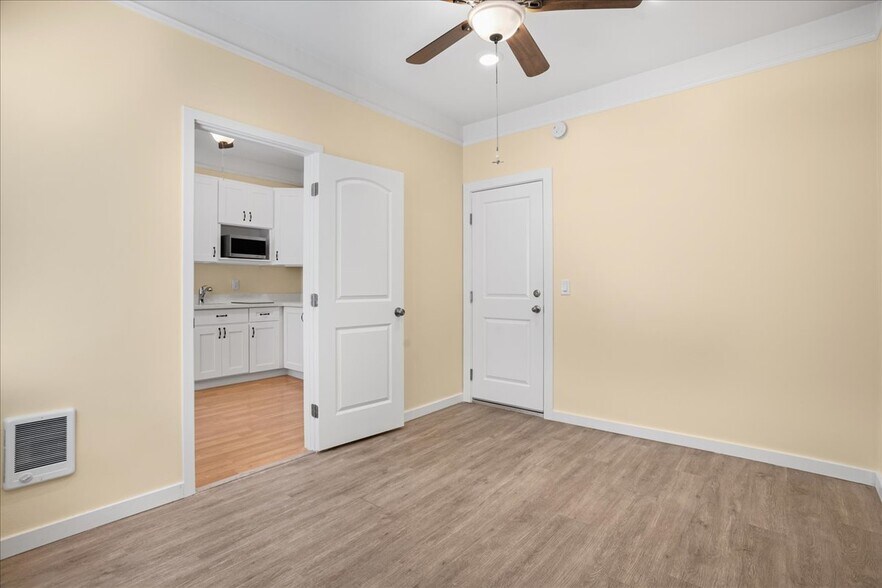 More Photos Of 628 Waverley St, Palo Alto Apartments For Sale