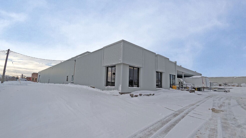 More Photos Of 1011 Hubrey Rd, London Warehouse For Lease