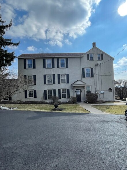 More Photos Of 2933 W Germantown Pike, Eagleville Loft Creative Space For Lease