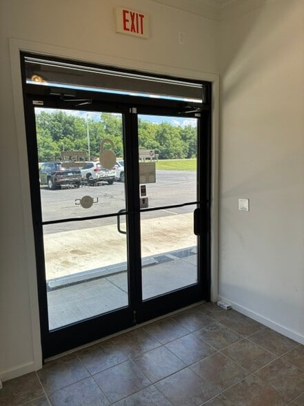 More Photos Of 1201 Highway 19E, Elizabethton Storefront Retail Office For Sale