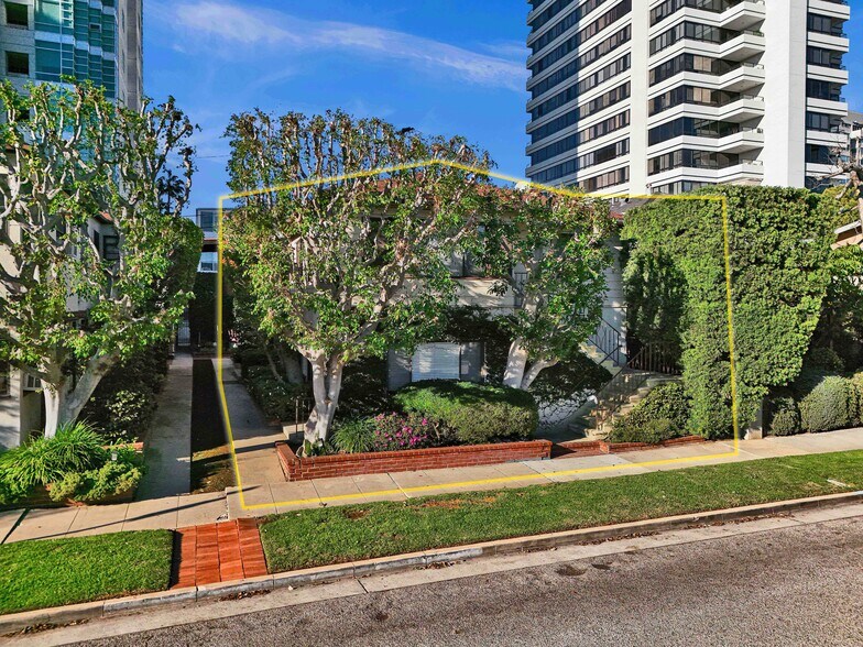 More Photos Of , Los Angeles Multifamily For Sale