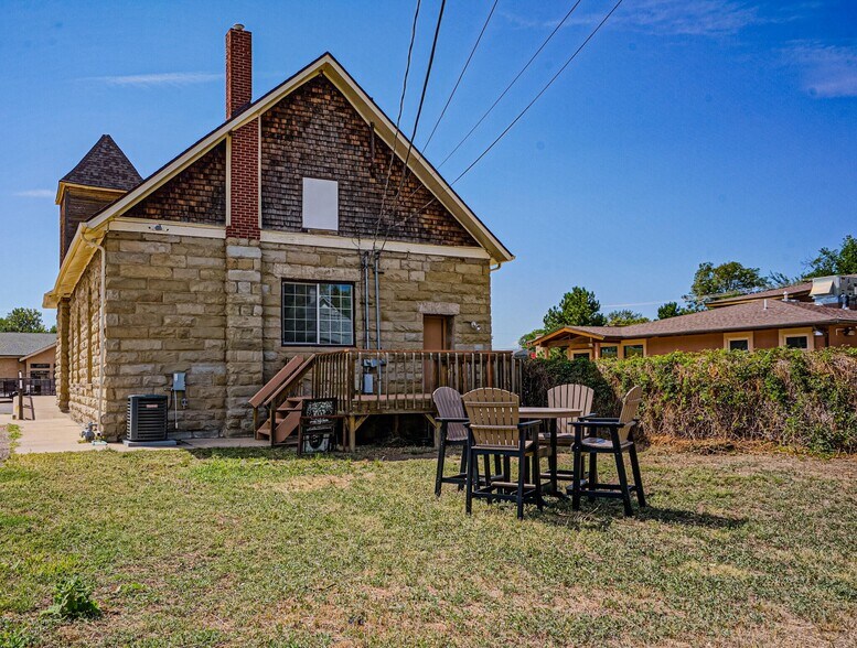 More Photos Of 431 University St, Trinidad Freestanding For Sale