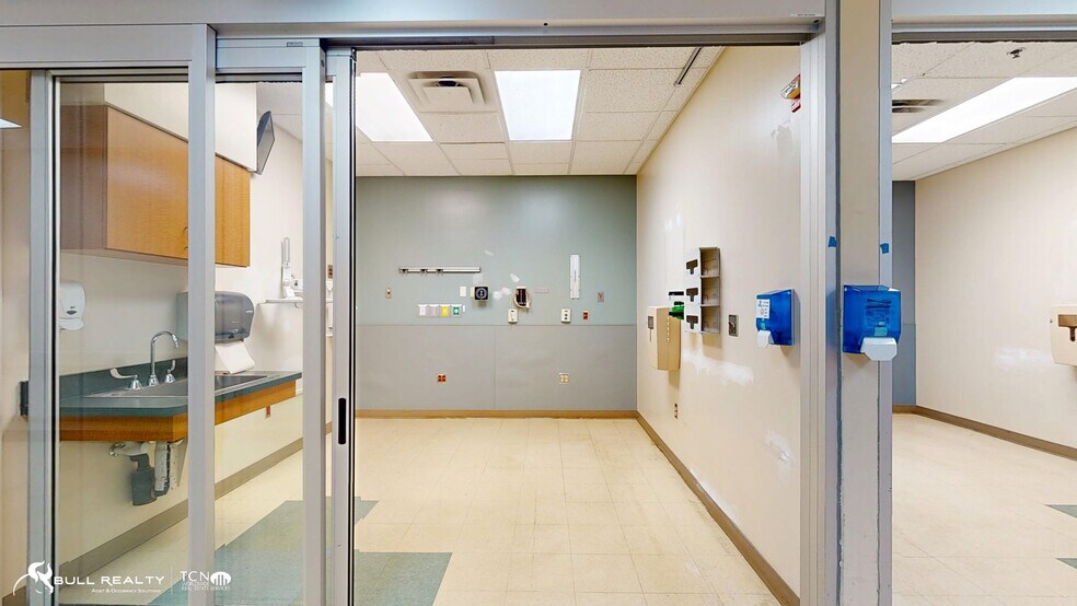 More Photos Of 1362 S Main St, Ellijay Hospital For Lease