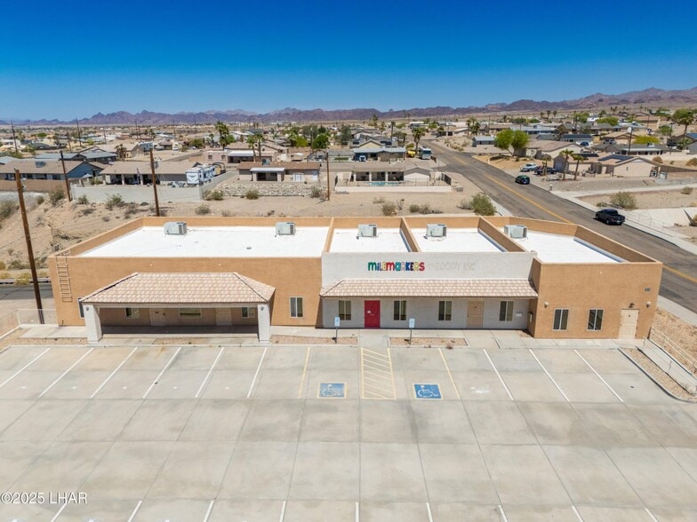 Primary Photo Of 1515 N Lake Havasu Ave, Lake Havasu City General Retail For Sale
