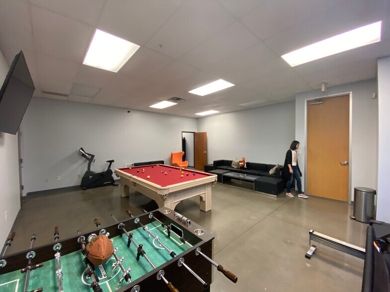 More Photos Of 3301 Matrix Dr, Richardson Research And Development For Lease