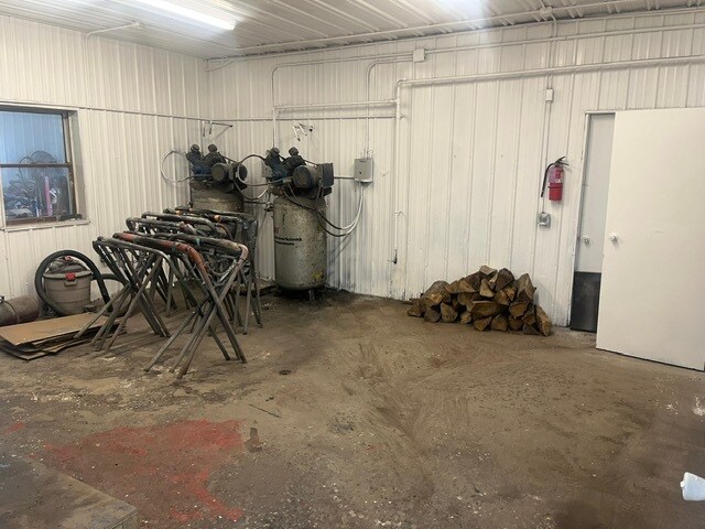 More Photos Of 290 Cortland Rd, Dryden Flex For Sale