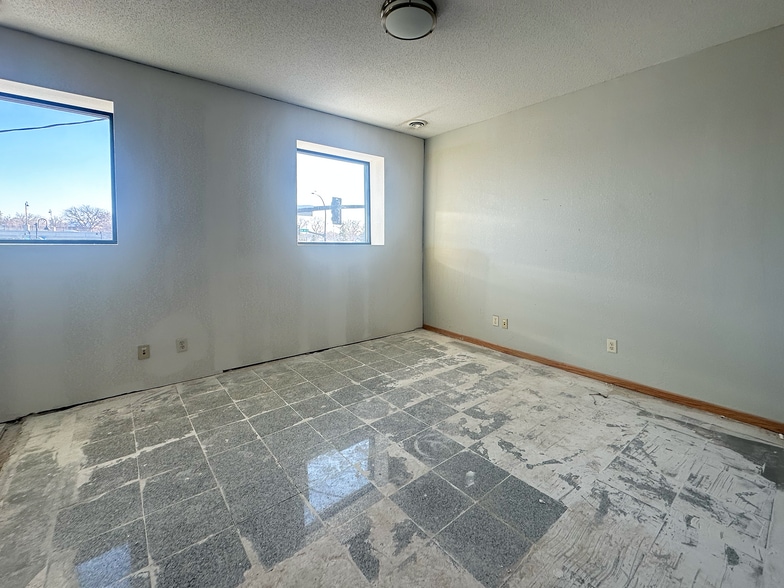 More Photos Of 915-925 1st St S, Saint Cloud Loft Creative Space For Lease