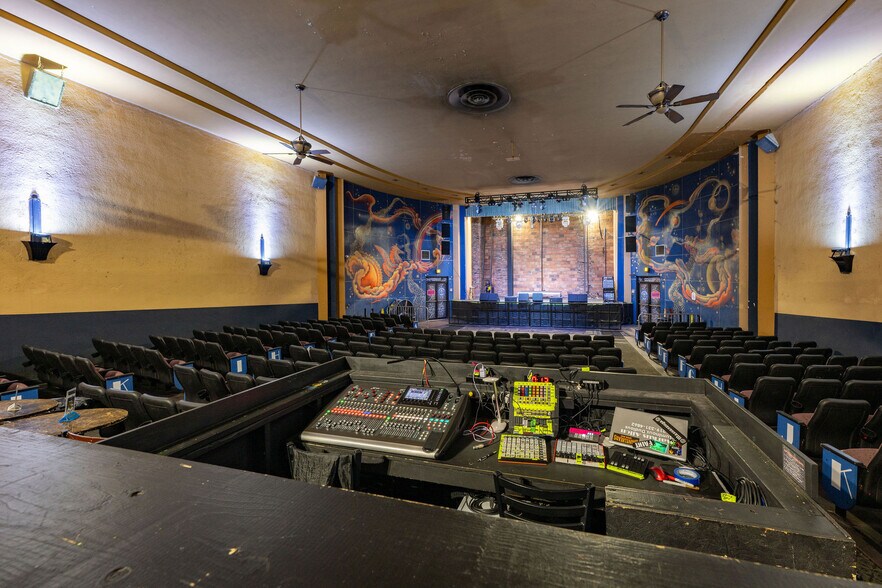 More Photos Of 230 Main St, Hobart Movie Radio TVStudio For Sale