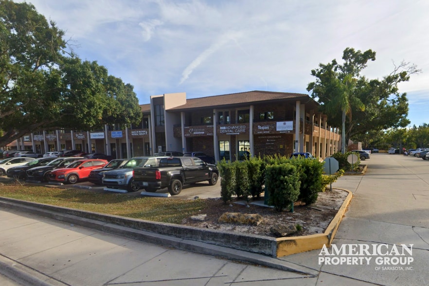 Primary Photo Of 3920 Bee Ridge Rd, Sarasota Medical For Lease