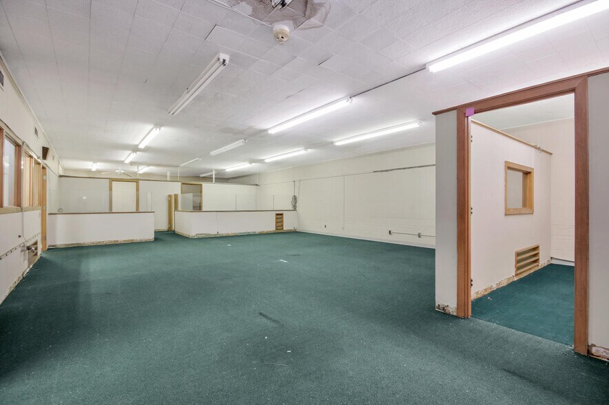 More Photos Of 901 E Morris St, Wichita Warehouse For Sale