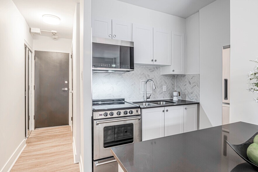 More Photos Of 105 Rue Milton, Montréal Apartments For Sale