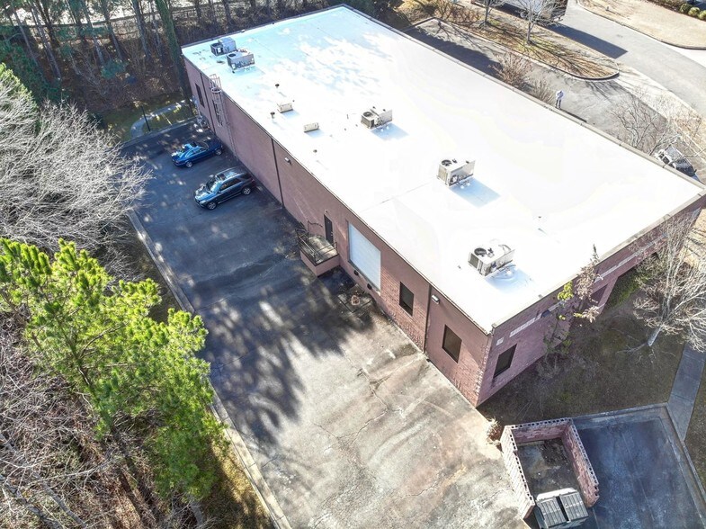 More Photos Of 5105 Old Ellis Pt, Roswell Office For Lease