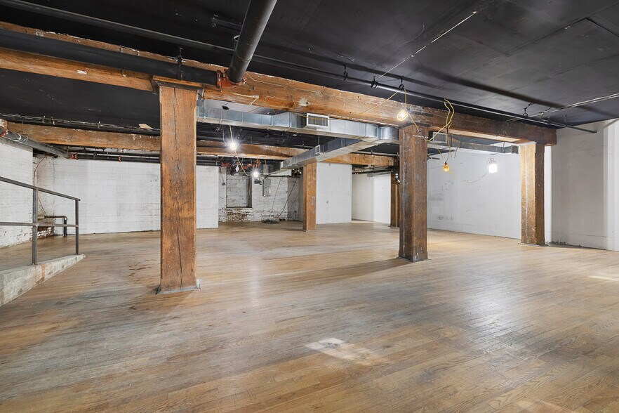 More Photos Of 81 Washington St, Brooklyn Apartments For Lease