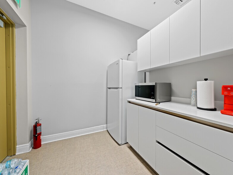 More Photos Of 1333 S Ocean Blvd, Pompano Beach Apartments For Lease