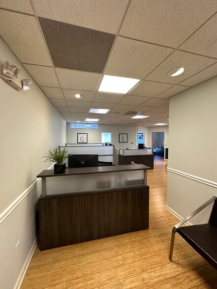 More Photos Of 4940 Hampden Ln, Bethesda Office For Lease