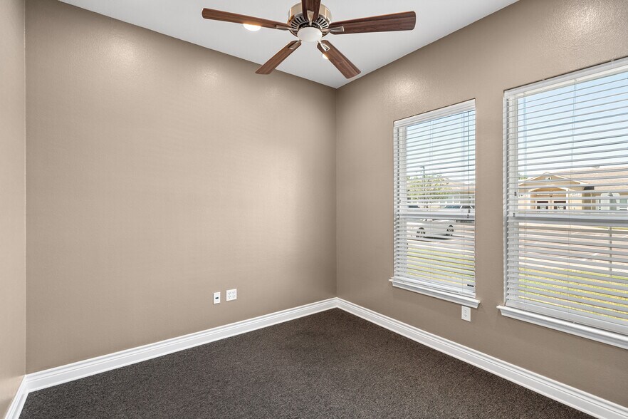 More Photos Of 1490 Rusk Rd, Round Rock Coworking Space