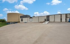 More Photos Of 13840 Denton Dr, Farmers Branch Warehouse For Sale