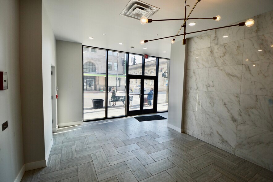 More Photos Of 535 Madison Ave, Covington Office For Lease