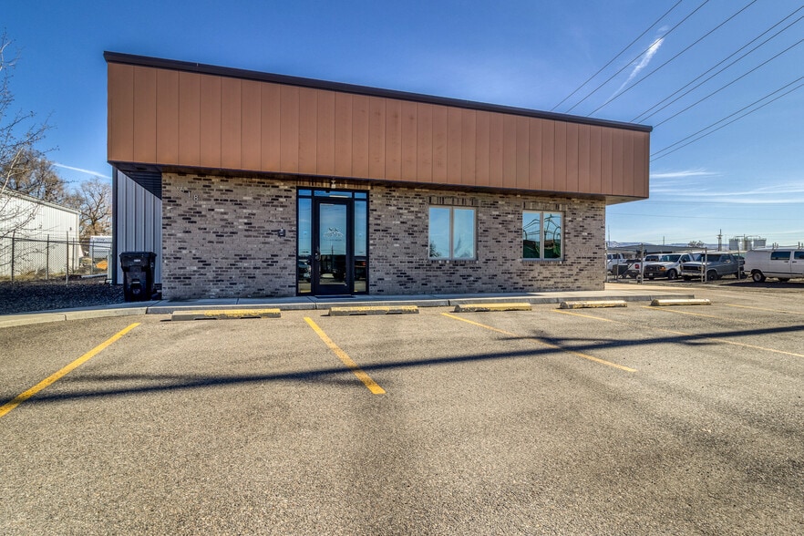 Primary Photo Of 618 Industrial Ct, Walla Walla Warehouse For Sale