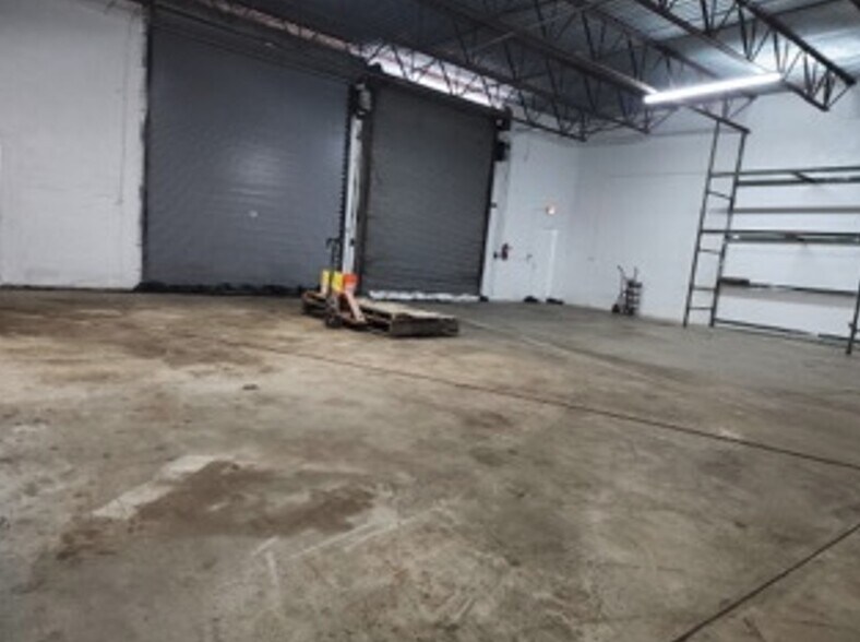 More Photos Of 14040 NW 19th Ave, Opa-locka Industrial For Sale