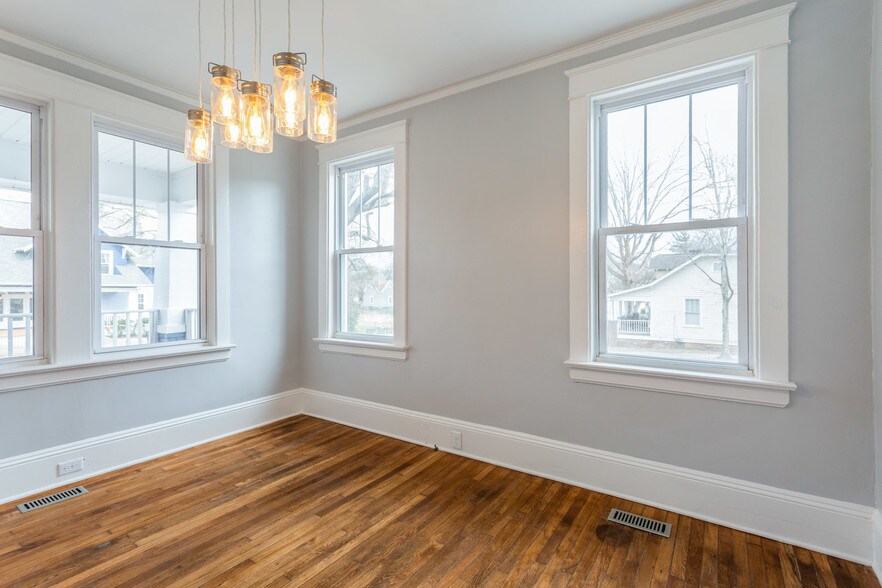 More Photos Of 804 Edenton St, Raleigh Office For Lease