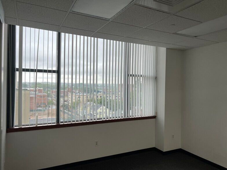 More Photos Of 1 E Broad St, Bethlehem Medical For Sale