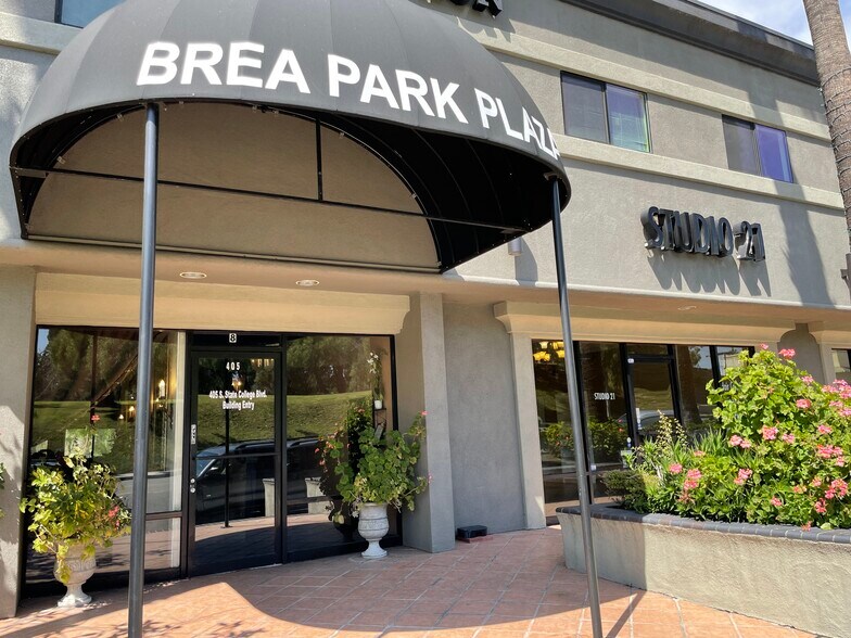 More Photos Of 405 S State College Blvd, Brea Storefront Retail Office For Lease