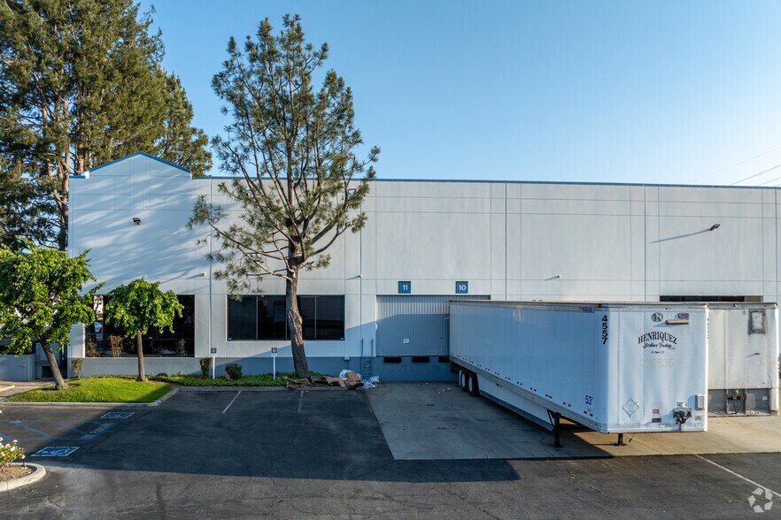 More Photos Of 5981-5999 Malburg Way, Vernon Warehouse For Lease