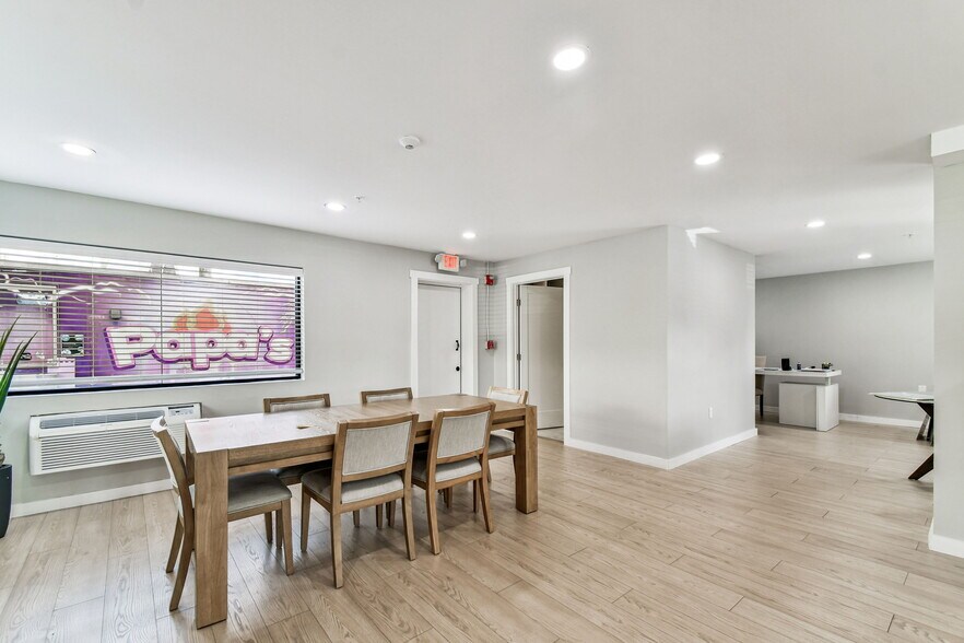 More Photos Of 830 W Kennedy Blvd, Tampa Apartments For Lease