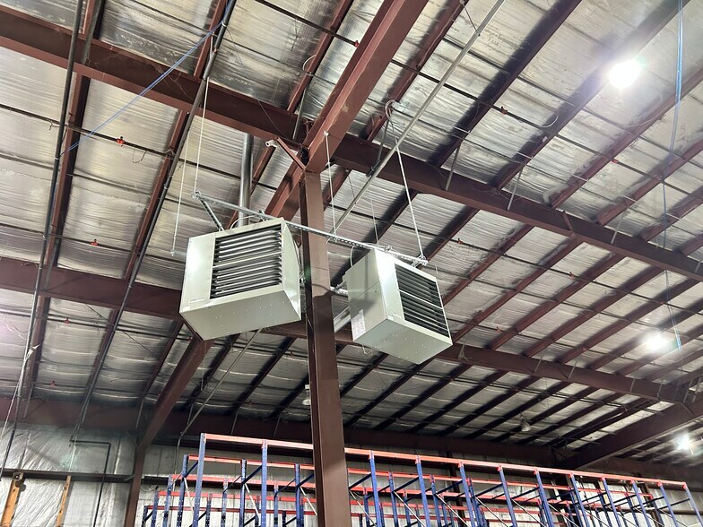 More Photos Of 203 Harris Dr, Poca Industrial For Sale