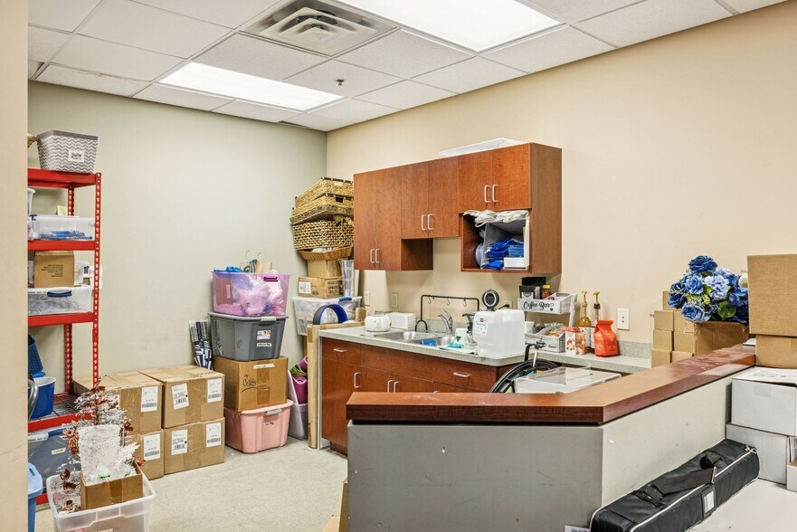 More Photos Of 3340 Sherman Ct, Eagan Medical For Sale