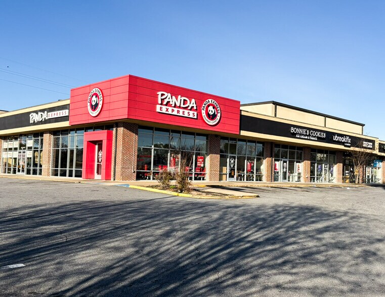 More Photos Of 120 Tom Hill Sr. Blvd, Macon-Bibb Freestanding For Lease