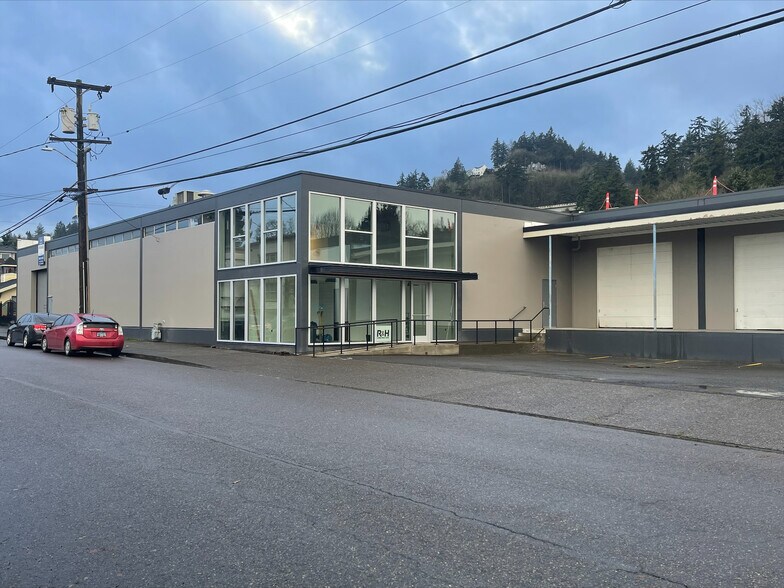 More Photos Of 5805 SW Hood Ave, Portland Warehouse For Lease
