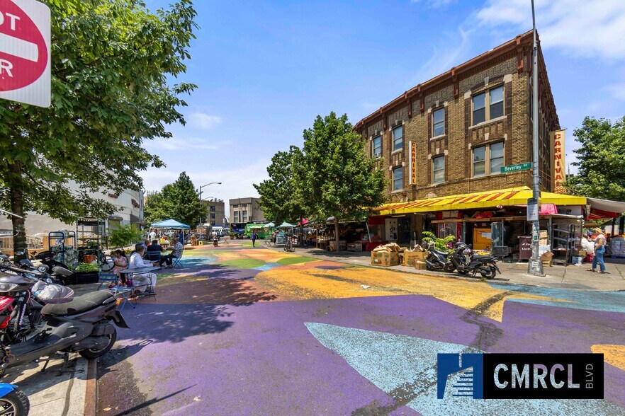 More Photos Of 131 Beverley, Brooklyn Flex For Lease