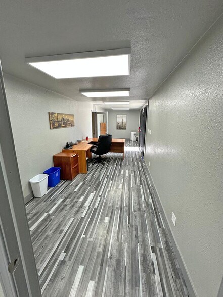 More Photos Of 343-345 W 9th St, Santa Rosa Warehouse For Sale