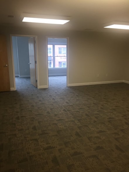 More Photos Of 955 W Wade Hampton Blvd, Greer Office For Sale