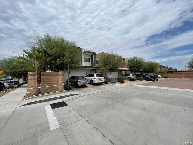 More Photos Of 68980 Via Eytel Rd, Cathedral City Apartments For Sale